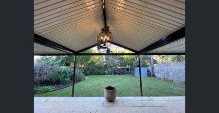 Sit back and relax - Photo 4