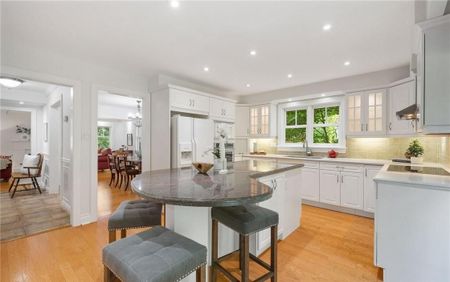 For Lease - 250 Dalewood Drive, Oakville, Ontario - Photo 3