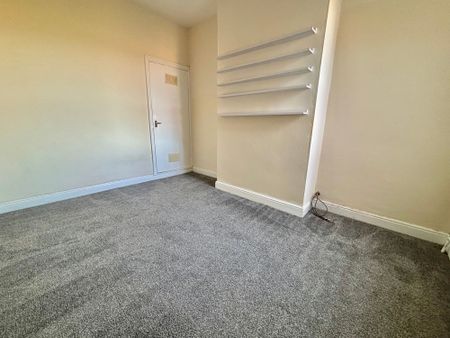 Bulkington Road, Bedworth, CV12 - Photo 5