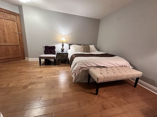 For Lease - 3369 St Paul Avenue Unit# prime bedroom, Niagara Falls, Ontario - Photo 1