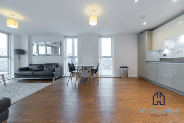 Norman Road, London, SE10 - Three Bedroom Flat To Rent - £634pw / £2,750pcm - Photo 1