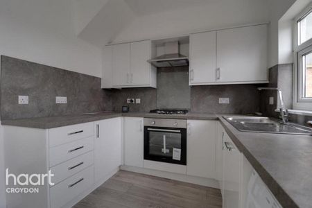 3 bedroom terraced house to rent - Photo 5