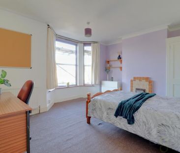 4 bedroom terraced house to rent - Photo 4