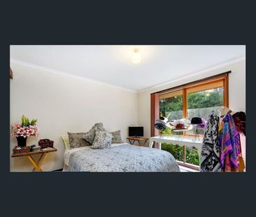 Two bedroom unit - Photo 2