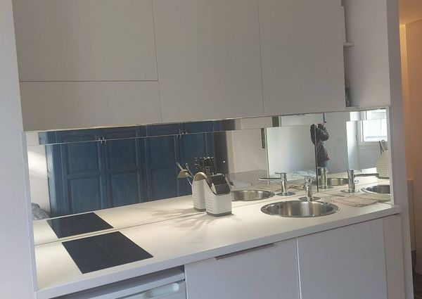 Студия возле метро Dateo