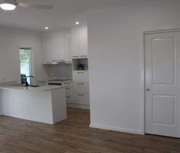 Centrally Located Beach House - Photo 5