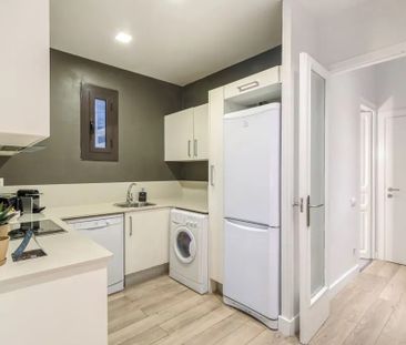 Carrer de Sepúlveda, Barcelona, Catalonia 08015 - Photo 3