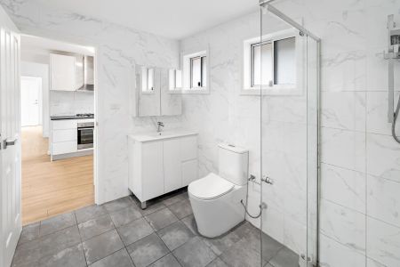 Stylish & Private Two-Bedroom Granny Flat | Prime Location - Photo 3