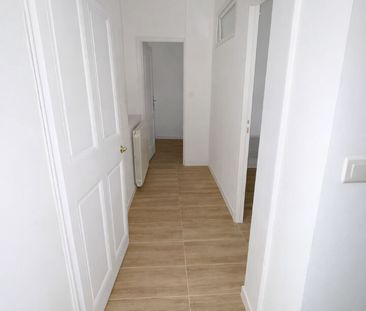 NIMES - APPARTEMENT T3 DE 70.26M² AVEC PLACE DE PARKING - Photo 4