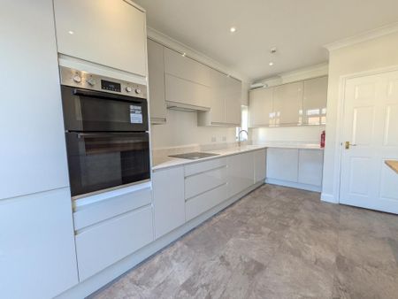 3 bedroom apartment to rent - Photo 5