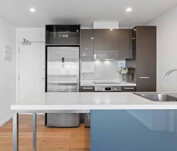 Modern 2-Bedroom, 2-Bathroom Apartment in Prime Manukau Location - Photo 4