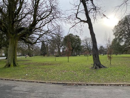 2 Bedroom Ground Floor Apartment To Rent - Photo 2