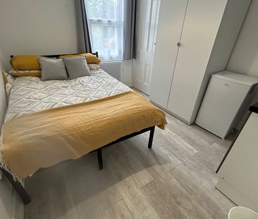 Room in a Shared House, Welldon Crescent, HA1 - Photo 4