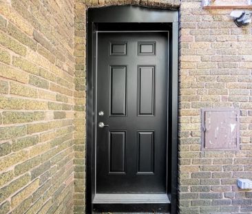 For Lease - 2556 Lake Shore Boulevard Unit# Lower, Toronto, Ontario - Photo 2