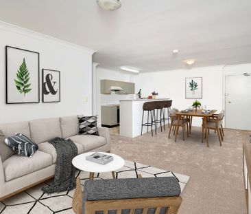 BRIGHT AND SPACIOUS PARK-SIDE LIVING, NOT TO BE MISSED! - Photo 1