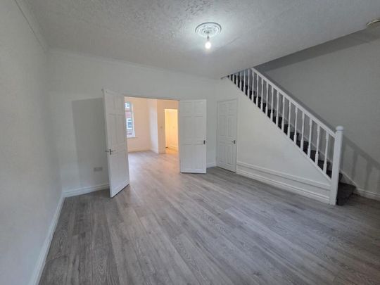 2 bedroom house to rent - Photo 1