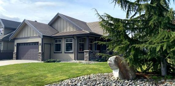 3 bedroom house for rent Parksville - Photo 2