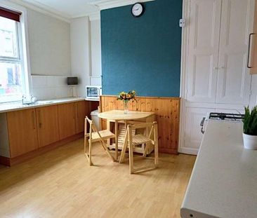 Grimthorpe Terrace, - Photo 4