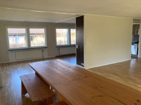 Klarbärsvägen, Eskilstuna - Photo 2