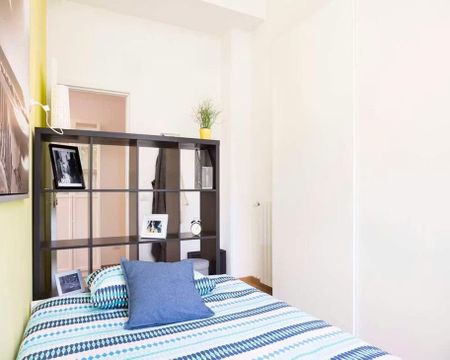 Via Legnone, Milan, Lombardy 20158 - Photo 4