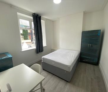 5 bedroom property to rent - Photo 4