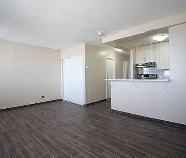 140 10 avenue SW, Calgary - Photo 2