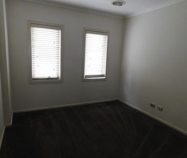 EXECUTIVE LIVING AT ITS BEST..... - Photo 6