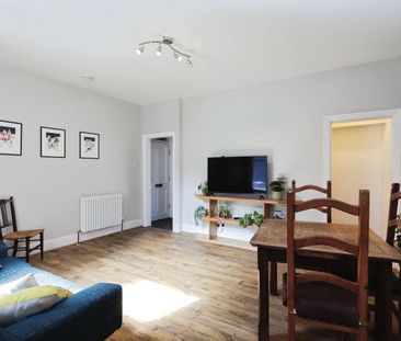 6 Bed Terraced House, Junction Road, S11 - Photo 3