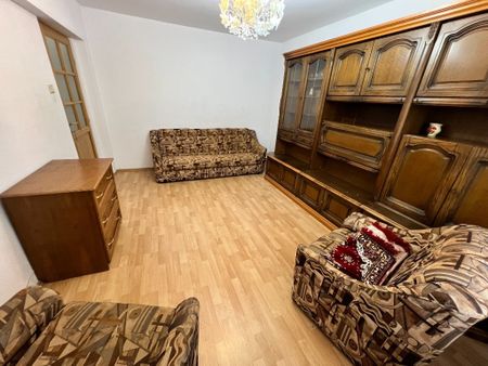 INCHIRIEZ apartament 4 camere decomandat, zona Vasile Aaron - Photo 5