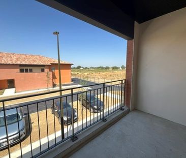 location Appartement T2 DE 46.6m² À CASTELGINEST - Photo 2