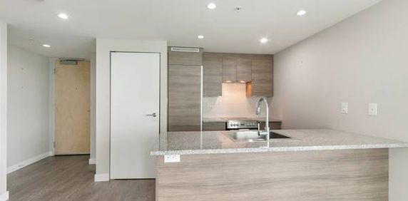 *** NEW suite at Marine Gateway, Vancouver west side *** - Photo 2