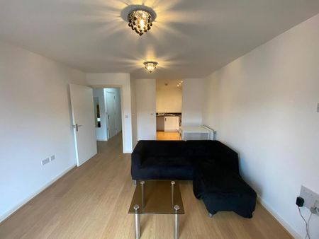 1 bedroom flat to rent - Photo 2