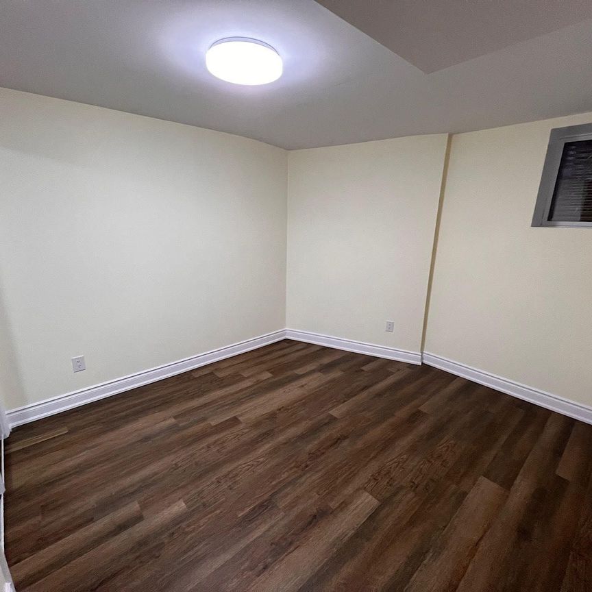 For Lease - 2164 Eighth Line Unit# Bsmt, Oakville, Ontario - Photo 1