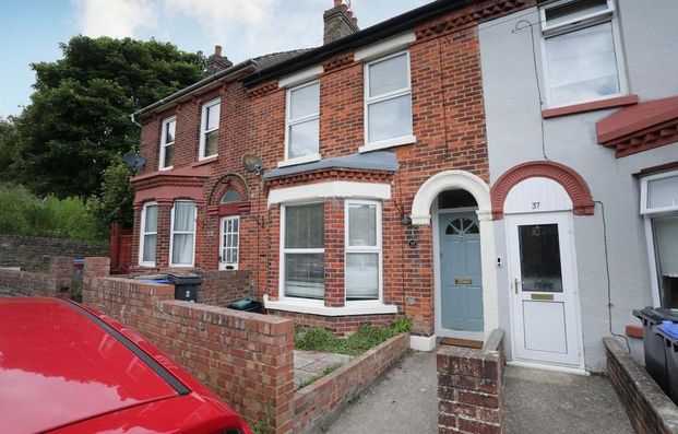 3 bedroom terraced house to rent - Photo 1