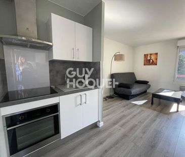 LOCATION : appartement studio meublé (28 m²) à VIRY CHATILLON - Photo 2