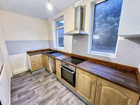 3 bed terraced house to rent in TS6 - Photo 5