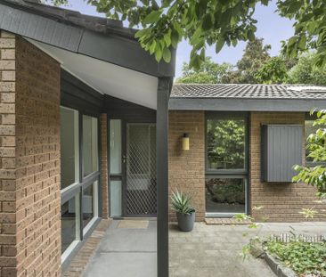 28 Kennealy Street, Surrey Hills - Photo 6
