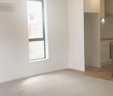 New 2xbdrooms, 2.5xbathrooms townhouse - Photo 5