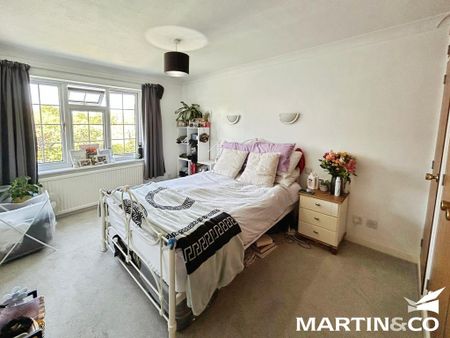 4 bedroom detached house to rent - Photo 4