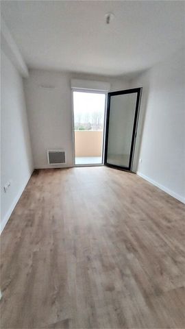 Location Appartement 3 pièces 62m² PERPIGNAN 66000 - Photo 2