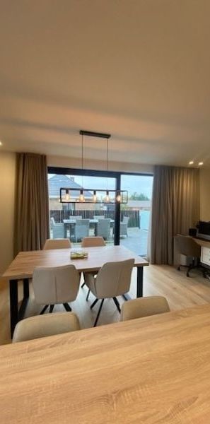 Appartement te huur in Lokeren voor € 1.275 met 2 slaapkamers - Photo 1