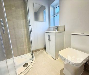 Applegarth Avenue, Guildford, Surrey, GU2 8LP - Photo 6