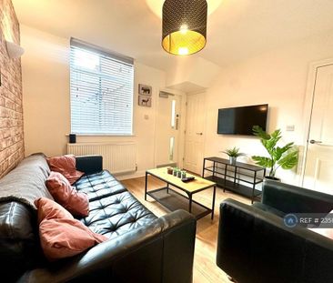 3 bedroom terraced house to rent - Photo 3