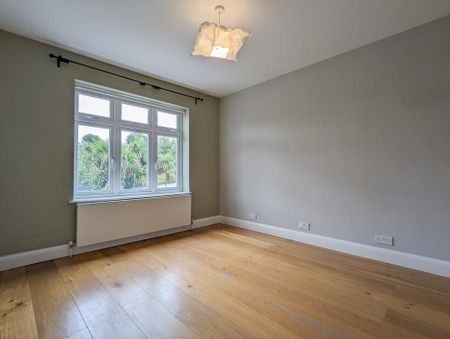 4 bedroom semi-detached house to rent - Photo 5