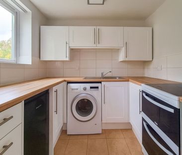 The Meadows, CM21, Sawbridgeworth - Photo 3