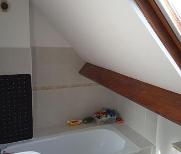 Location Maison 5 pièces 90m² LUYNES 37230 - Photo 2