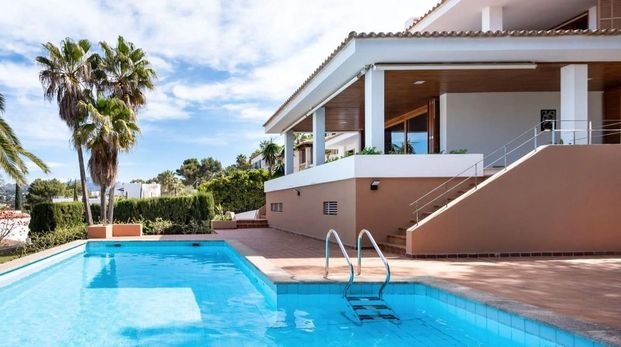 4 room luxury Villa for rent in Andratx, Spain - Photo 1