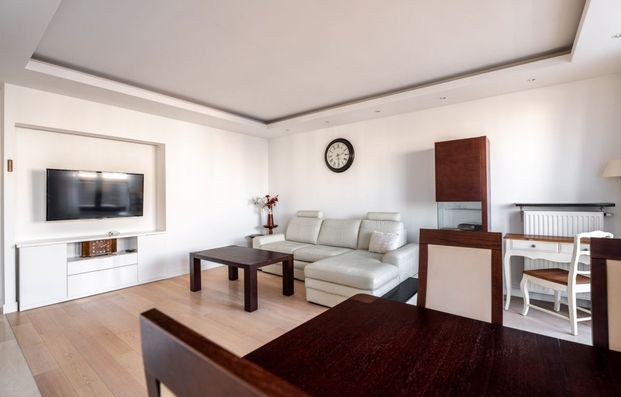 Warszawa, Ursynów, Ursynów Natolin, Aleja Komisji Edukacji Narodowej - Photo 1