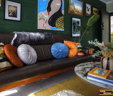 RIVERSONG - Top Floor Apartment Where the river sings…! - Photo 5