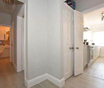 Woodford Road, South Woodford, E18 - Photo 1